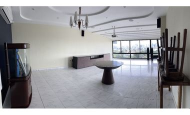 Se VENDE Casa Dúplex en Altos de Betania