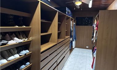 Se VENDE Casa Dúplex en Altos de Betania