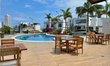 CASA EN VENTA EN LA EXCLUSIVA URBANIZACIÓN MONACO - BARBASQUILLO MANTA