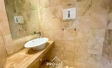 Oficina en Arriendo en Av.Andrés Bello/ El Golf