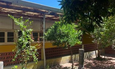 Casa en Venta en Esquina de membrillar con Igualdad