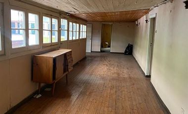 Casa en Venta en Esquina de membrillar con Igualdad