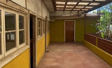 Casa en Venta en Esquina de membrillar con Igualdad