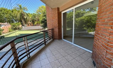 ALQUILER DE EXCELENTE DEPARTAMENTO SEMI PISO 4 AMBIENTES CON COCHERA - MONTE GRANDE CENTRO
