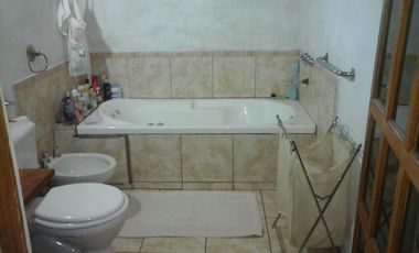 Casa quinta en venta de 3345m2 ubicado en Puerto Leoni