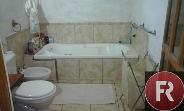 Casa quinta en venta de 3345m2 ubicado en Jardín América