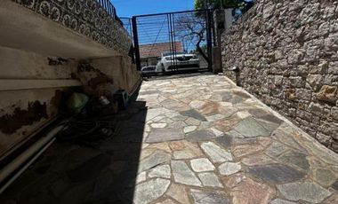 Chalet en venta en Bernal Oeste