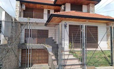 Chalet en venta en Bernal Oeste