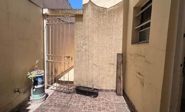 Departamento Tipo Casa en venta en Lanus Este