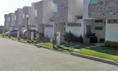 TLAMOMULCO CASA VENTA YECAPIXTLA MORELOS