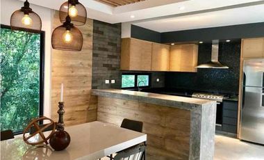 3 habitaciones 2 baños deparen renta Playa del Carmen