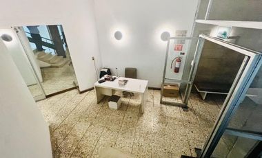 Edificio con amplio uso de suelo Col. Obrera, Cuauhtémoc