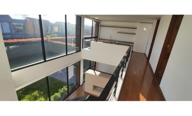 INIGUALABLE CASA EN ARRIENDO EN FONTANAR - CHA, C/MARCA
