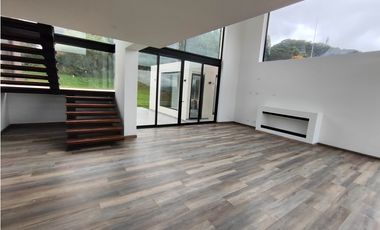 MARAVILLOSA CASA EN VENTA O ARRIENDO - YERBABUENA - CHA