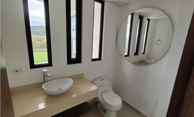 MARAVILLOSA CASA EN VENTA O ARRIENDO - YERBABUENA - CHA