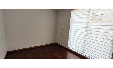 IMPONENTE APTO. EN ARRIENDO - CHA, C/MARCA