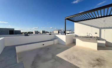 CASA (TH) EN RENTA TOTALMENTE EQUIPADA Y AMUEBLADA, ESQUINA CON ALBERCA, YAAXBEH