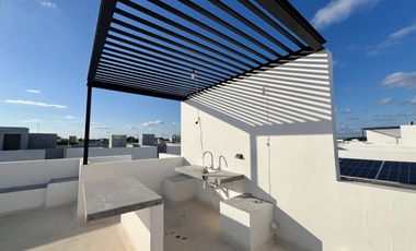 CASA (TH) EN RENTA TOTALMENTE EQUIPADA Y AMUEBLADA, ESQUINA CON ALBERCA, YAAXBEH