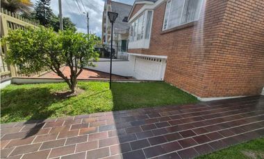 Bella y amplia casa para Venta en Niza