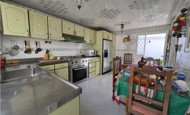 Bella y amplia casa para Venta en Niza