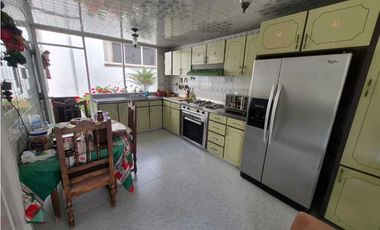 Bella y amplia casa para Venta en Niza