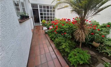 Bella y amplia casa para Venta en Niza