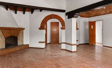 Renta Casa en condominio en Lomas de Tecamachalco, CDMX