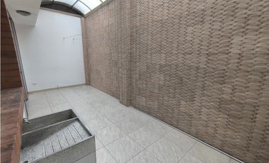 Vende Casa en Conjunto Cerrado - Villeta