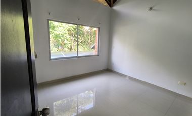 Vende Casa en Conjunto Cerrado - Villeta