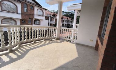 Vende Casa en Conjunto Cerrado - Villeta
