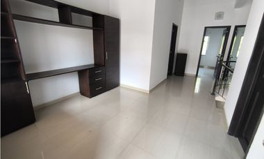 Vende Casa en Conjunto Cerrado - Villeta