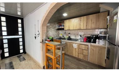 Casa esquinera en venta - Barrio Palmeras de Oriente Palmira Valle