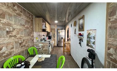 Casa esquinera en venta - Barrio Palmeras de Oriente Palmira Valle