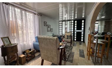 Casa esquinera en venta - Barrio Palmeras de Oriente Palmira Valle