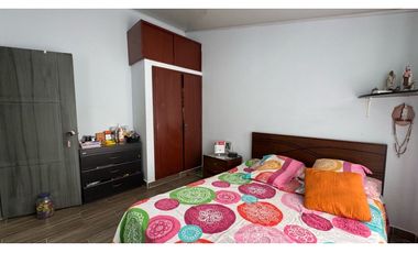 Casa esquinera en venta - Barrio Palmeras de Oriente Palmira Valle