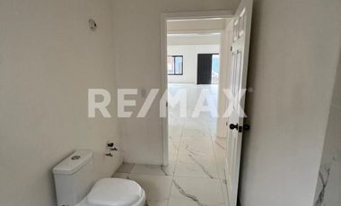 CASA EN VENTA EN RESIDENCIAL SUEÑOS DEL MAR (PLAYAS DE TIJUANA - ROSARITO)