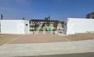 CASA EN VENTA EN RESIDENCIAL SUEÑOS DEL MAR (PLAYAS DE TIJUANA - ROSARITO)