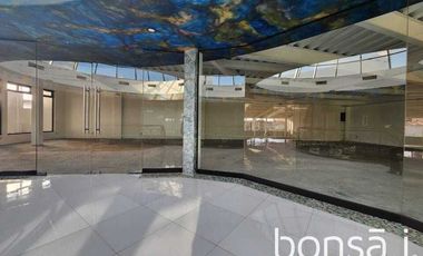 Local-Oficina en RENTA ubicado en Zona Turística