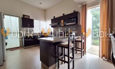 FRONDAS RESIDENCIAL - CASA UNA PLANTA CERCA EL BAJIO Y SAN JUAN OCOTAN