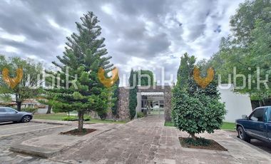 FRONDAS RESIDENCIAL - CASA UNA PLANTA CERCA EL BAJIO Y SAN JUAN OCOTAN
