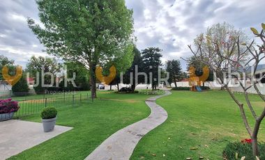 FRONDAS RESIDENCIAL - CASA UNA PLANTA CERCA EL BAJIO Y SAN JUAN OCOTAN
