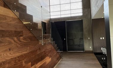RESIDENCIA EN VENTA EN BOSQUE REAL