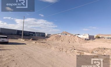 TERRENO EN RENTA EN ESQUINA A 200MTS DE LA CANTERA