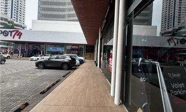 LOCAL / OBARRIO / PLAZA COMERCIAL SPOT 74 / 147M / PLANTA BAJA / VACIO