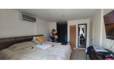 En venta casa 2 pisos y 4 habitaciones sector Manta azul