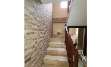 Casa en venta urbanización Ciudad del Sol, Manta.
