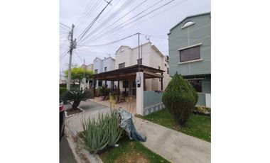 Casa en venta urbanización Ciudad del Sol, Manta.