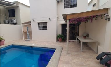 Casa en venta urbanización Ciudad del Sol, Manta.