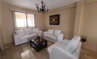 Casa en venta urbanización Ciudad del Sol, Manta.