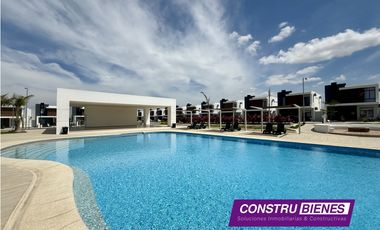 Casa semiamoblada pro estrenar en Urb. Baru, cerca de las playas Manta